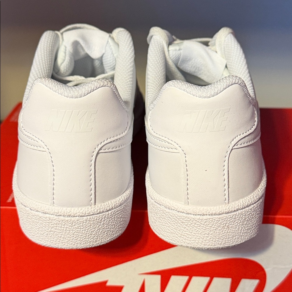 Nike Court Royale White 749867-105 Women’s Size 9 - Picture 4 of 6